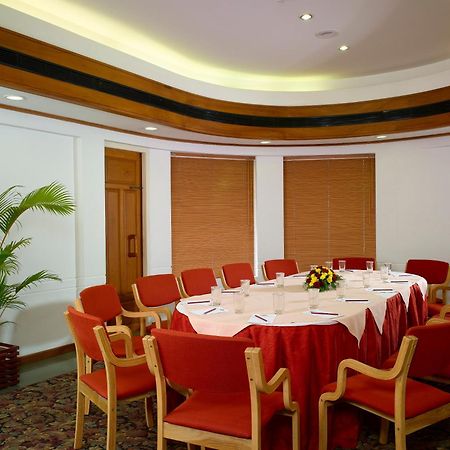 Grand Hotel Kochi Exteriör bild