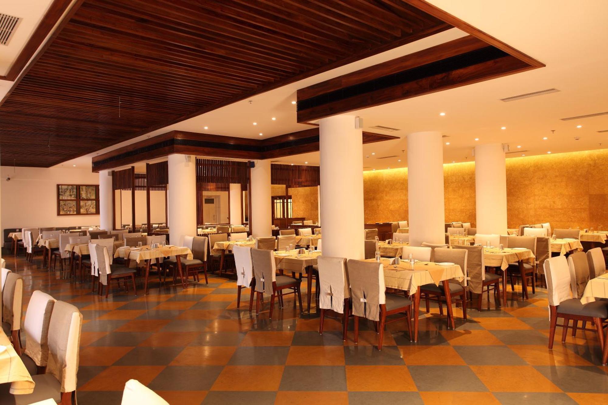 Grand Hotel Kochi Exteriör bild