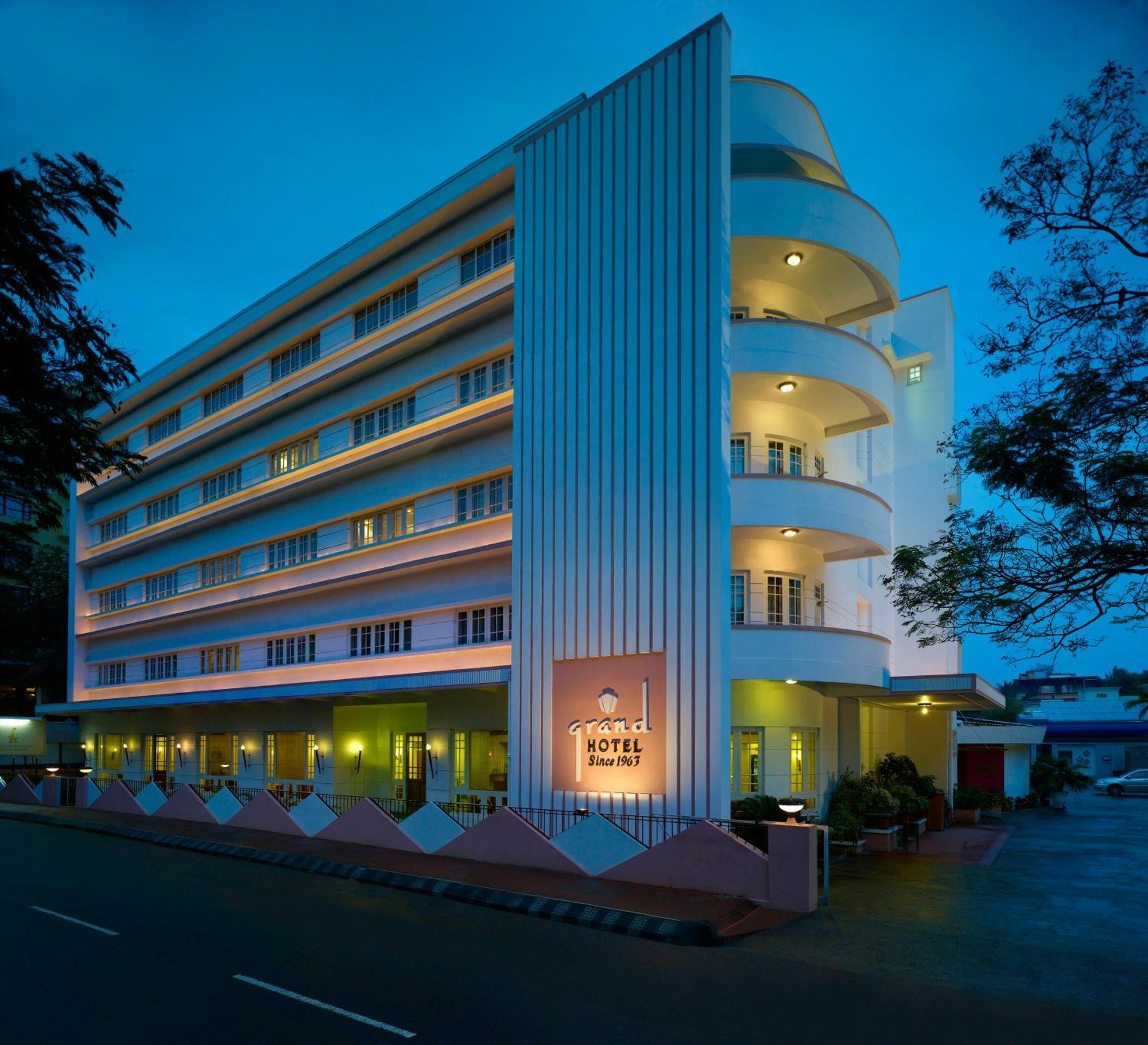 Grand Hotel Kochi Exteriör bild